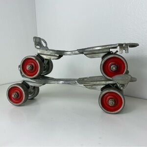 Vintage 50's #2 Hustler Metal Roller Skates w/Red Wheels #2 Patent No 1.749.139